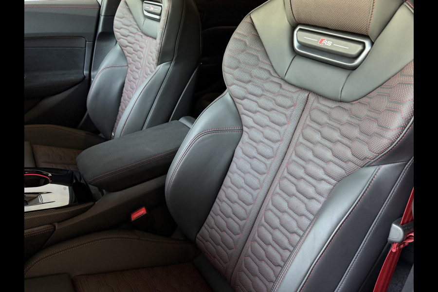 Audi RS5 Keramisch | Audi Sportpakket | Smart.Glass | Tech-Pro | HeadUp | Sportuitlaat | Panorama | B&O 3D | RS Sportstoelen Plus |