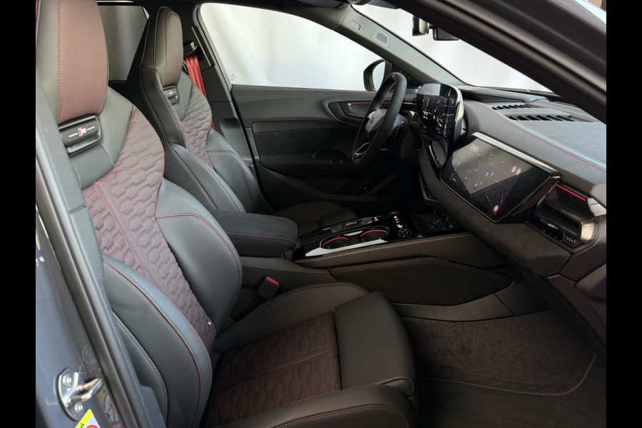 Audi RS5 Keramisch | Audi Sportpakket | Smart.Glass | Tech-Pro | HeadUp | Sportuitlaat | Panorama | B&O 3D | RS Sportstoelen Plus |