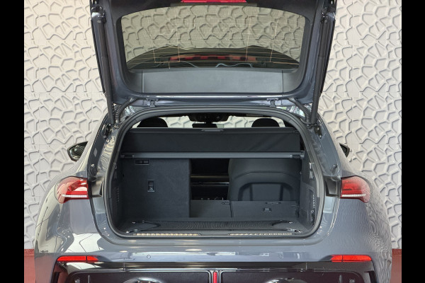 Audi RS5 Keramisch | Audi Sportpakket | Smart.Glass | Tech-Pro | HeadUp | Sportuitlaat | Panorama | B&O 3D | RS Sportstoelen Plus |