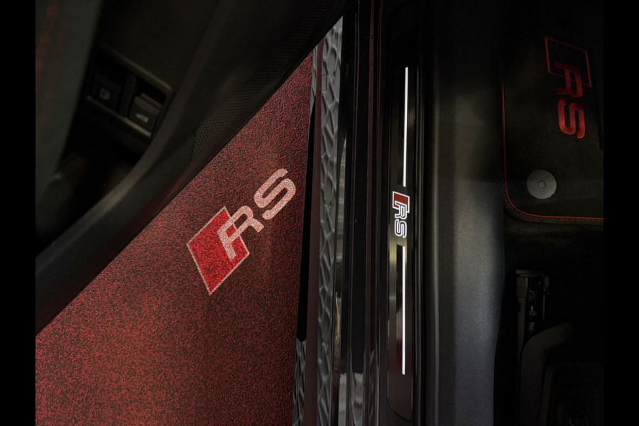 Audi RS5 Keramisch | Audi Sportpakket | Smart.Glass | Tech-Pro | HeadUp | Sportuitlaat | Panorama | B&O 3D | RS Sportstoelen Plus |