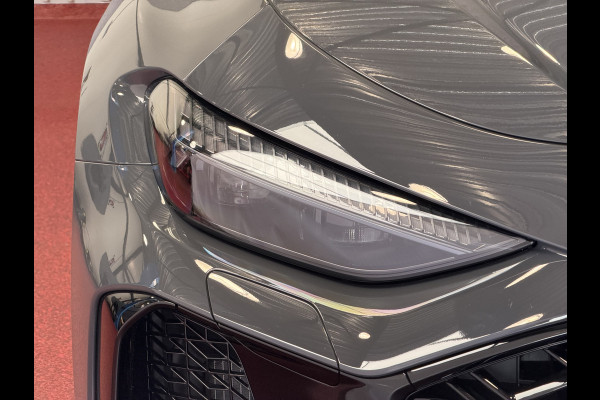 Audi RS5 Keramisch | Audi Sportpakket | Smart.Glass | Tech-Pro | HeadUp | Sportuitlaat | Panorama | B&O 3D | RS Sportstoelen Plus |