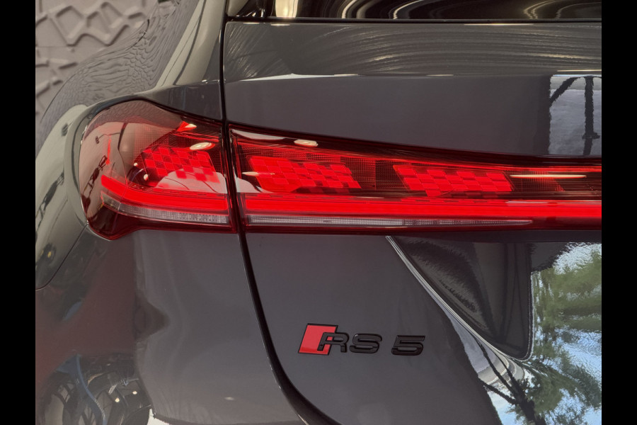 Audi RS5 Keramisch | Audi Sportpakket | Smart.Glass | Tech-Pro | HeadUp | Sportuitlaat | Panorama | B&O 3D | RS Sportstoelen Plus |