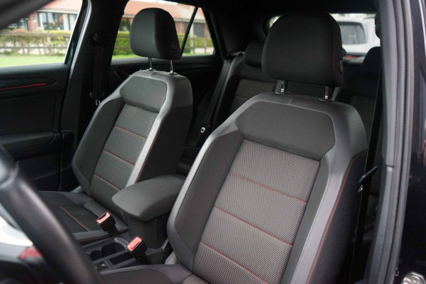 Volkswagen T-Roc Sport 1.5 TSI 150PK R-Line/DSG-Automaat/ACC/Camera/Beats