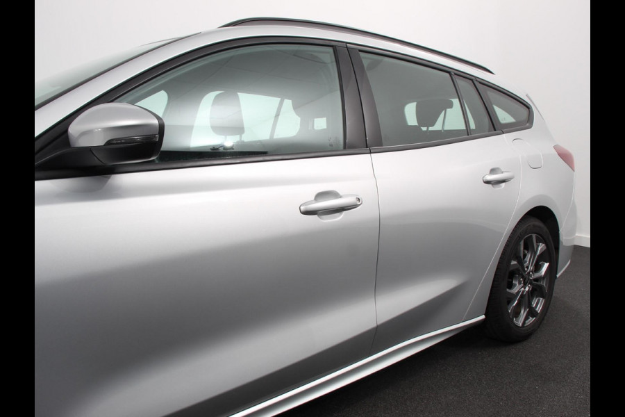 Ford FOCUS Wagon 1.0 125pk Hybrid Automaat ST Navigatie Climate control Cruise control Apple Carplay/Android Auto Lichtmetalen velgen Parkeersensoren Led Matrix koplampen