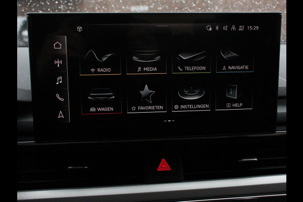 Audi A4 Avant 40 TFSI 205pk Automaat S Line Plus Navigatie Climate Control Cruise control Lichtmetalen velgen Stoelverwarming Parkeersensoren Elektrische achterklep