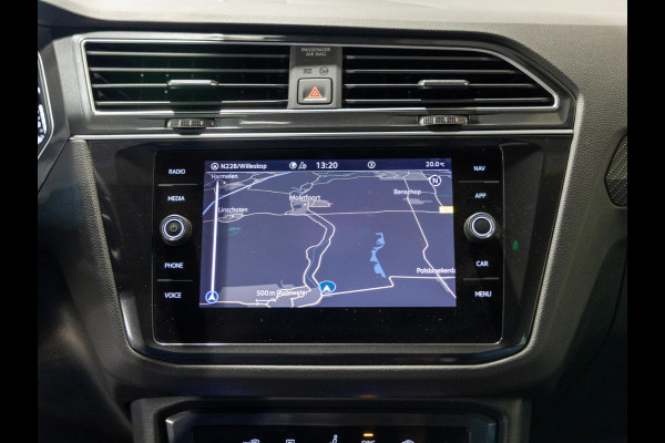 Volkswagen Tiguan 1.5 TSI 2x R-Line Business+ / 150pk / Trekhaak / NAP / Rondomzicht camera / Keyless /