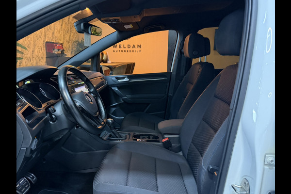 Volkswagen Touran 1.5 TSI United Garantie Trekhaak Xenon Acc Navi Stoelverwarming Rijklaar