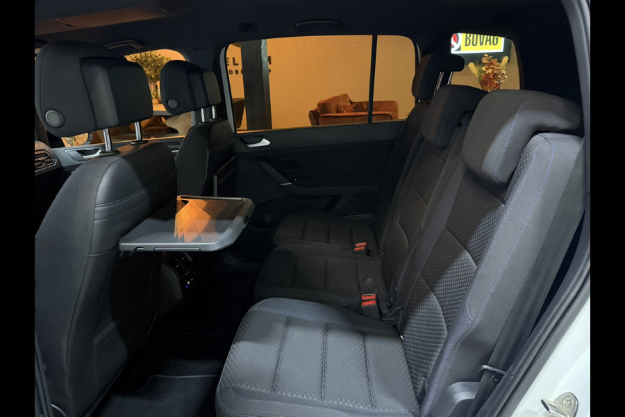 Volkswagen Touran 1.5 TSI United Garantie Trekhaak Xenon Acc Navi Stoelverwarming Rijklaar
