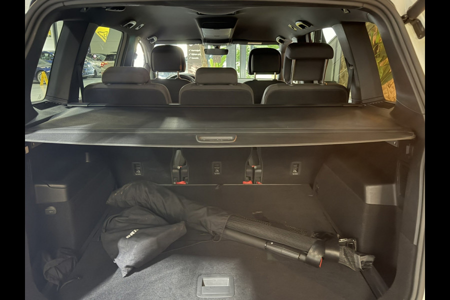 Volkswagen Touran 1.5 TSI United Garantie Trekhaak Xenon Acc Navi Stoelverwarming Rijklaar