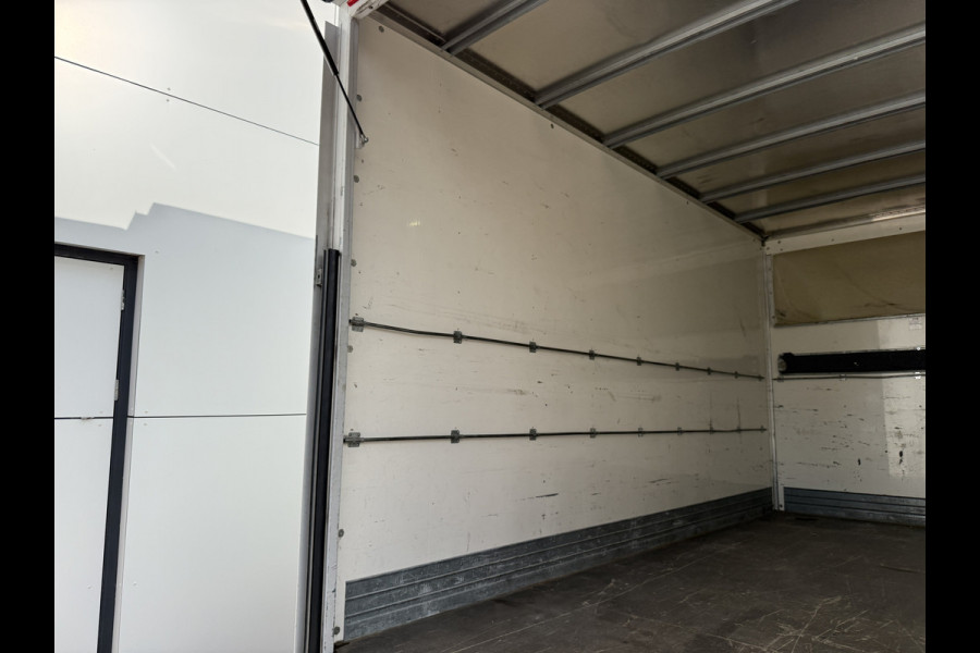 Iveco Daily 35C16 3.0 160PK Bakwagen Laadklep Zijdeur Camera Climate Control Bluetooth Luchtgeveerde stoel Meubelbak Koffer