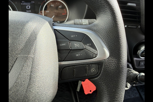 Iveco Daily 35C16 3.0 160PK Bakwagen Laadklep Zijdeur Camera Climate Control Bluetooth Luchtgeveerde stoel Meubelbak Koffer