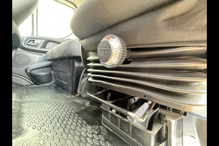 Iveco Daily 35C16 3.0 160PK Bakwagen Laadklep Zijdeur Camera Climate Control Bluetooth Luchtgeveerde stoel Meubelbak Koffer