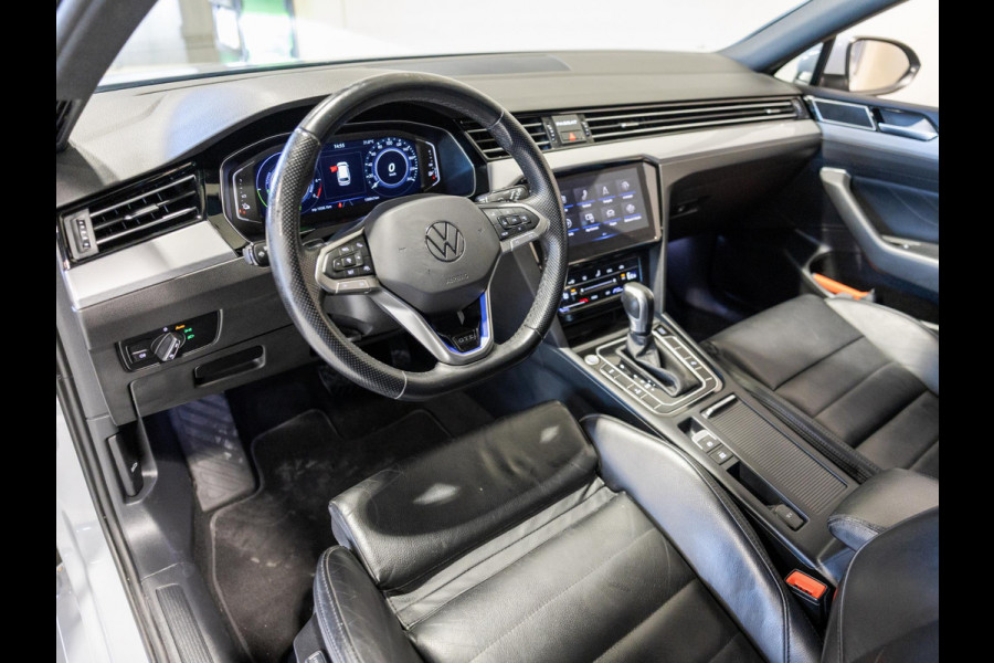 Volkswagen Passat Variant 1.4 TSI PHEV GTE Business SOH 94% / 218pk / NAP / Leder / Achteruitrij camera / IQ LED /