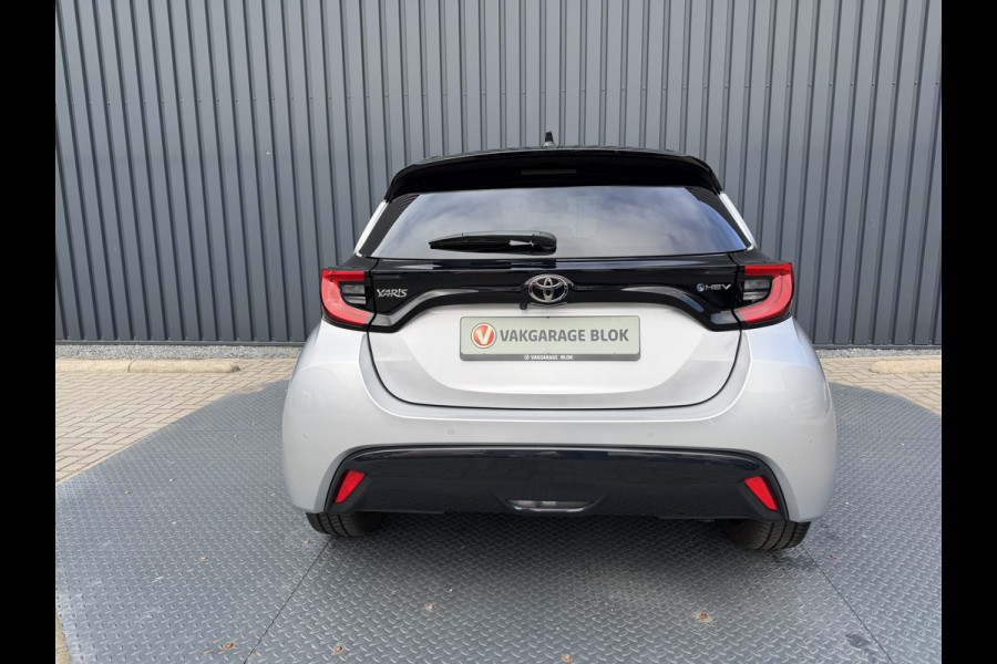 Toyota Yaris 1.5 Hybrid 130 Executive / Bi tone | Pano dak | JBL | PDC A+V | 10 jr GARANTIE | Rijklaar!!
