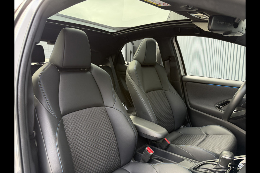 Toyota Yaris 1.5 Hybrid 130 Executive / Bi tone | Pano dak | JBL | PDC A+V | 10 jr GARANTIE | Rijklaar!!