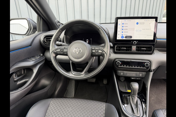 Toyota Yaris 1.5 Hybrid 130 Executive / Bi tone | Pano dak | JBL | PDC A+V | 10 jr GARANTIE | Rijklaar!!