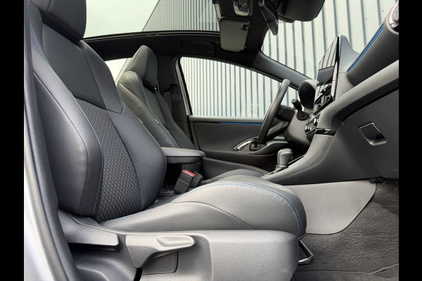 Toyota Yaris 1.5 Hybrid 130 Executive / Bi tone | Pano dak | JBL | PDC A+V | 10 jr GARANTIE | Rijklaar!!
