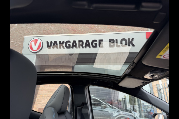 Toyota Yaris 1.5 Hybrid 130 Executive / Bi tone | Pano dak | JBL | PDC A+V | 10 jr GARANTIE | Rijklaar!!