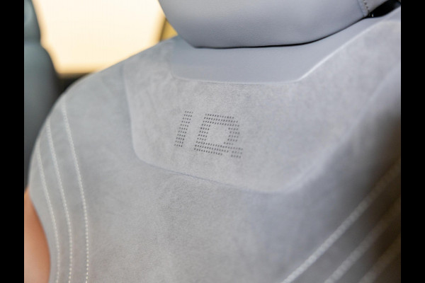 Volkswagen ID.4 Life 77 kWh SOH 90% / 204pk / NAP / Achteruitrij camera / Voorruit verwarming / Stoelverwarming /