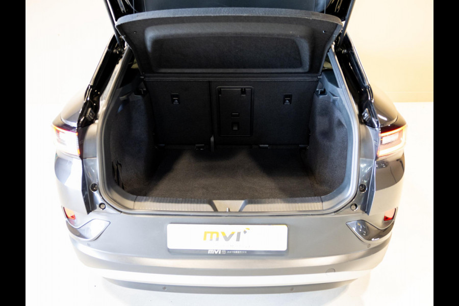 Volkswagen ID.4 Life 77 kWh SOH 90% / 204pk / NAP / Achteruitrij camera / Voorruit verwarming / Stoelverwarming /