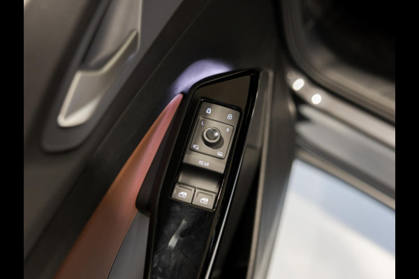 Volkswagen ID.4 Life 77 kWh SOH 90% / 204pk / NAP / Achteruitrij camera / Voorruit verwarming / Stoelverwarming /