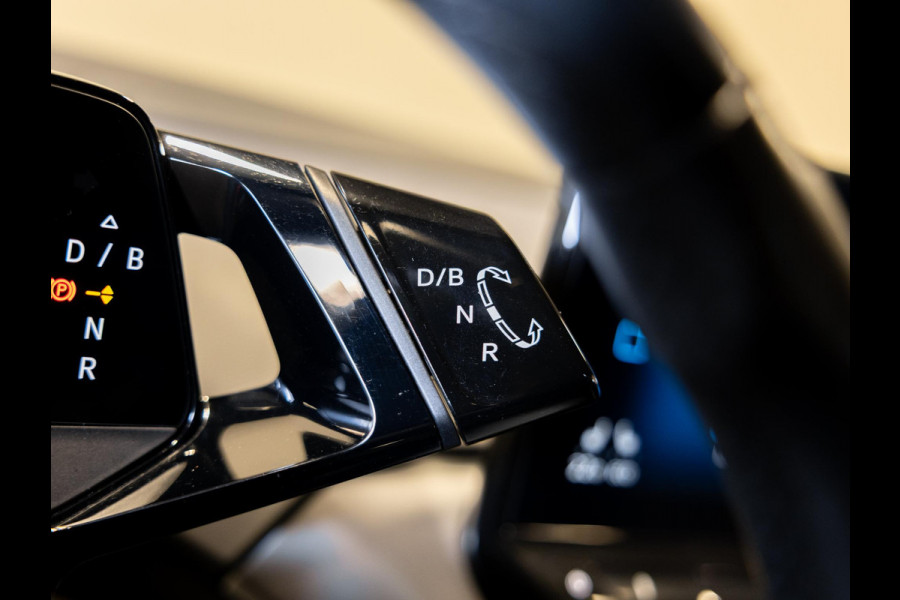 Volkswagen ID.4 Life 77 kWh SOH 90% / 204pk / NAP / Achteruitrij camera / Voorruit verwarming / Stoelverwarming /