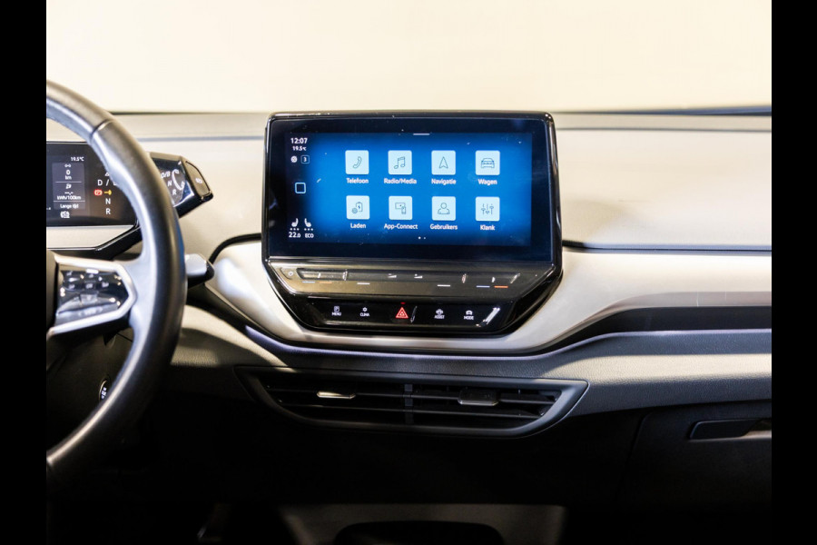 Volkswagen ID.4 Life 77 kWh SOH 90% / 204pk / NAP / Achteruitrij camera / Voorruit verwarming / Stoelverwarming /