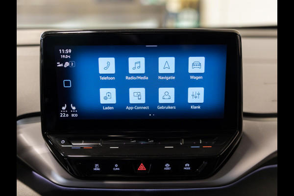 Volkswagen ID.4 Life 77 kWh SOH 90% / 204pk / NAP / Achteruitrij camera / Voorruit verwarming / Stoelverwarming /