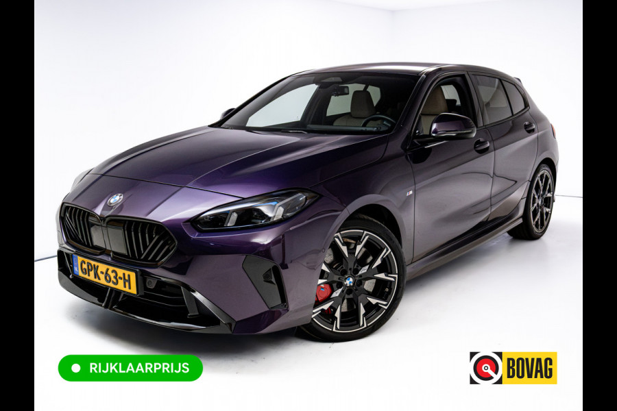 BMW 1-serie 120i M-Sport Pro pakket 170 PK | Harman Kardon | 19" LMV | Adap. onderstel | Parkeer pakket | Shadowline Led koplampen | M-Technic achterspoiler, M Sportremmen, Extra getint glas, Thundernight metallic lak, Veganza Oyster interieur