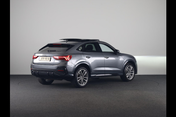 Audi Q3 Sportback 45 TFSI e S Edition 245pk | Panoramadak | Navigatie | Stoelverwarming | Afgevlakt stuurwiel | Parkeercamera