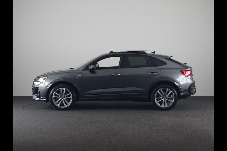 Audi Q3 Sportback 45 TFSI e S Edition 245pk | Panoramadak | Navigatie | Stoelverwarming | Afgevlakt stuurwiel | Parkeercamera