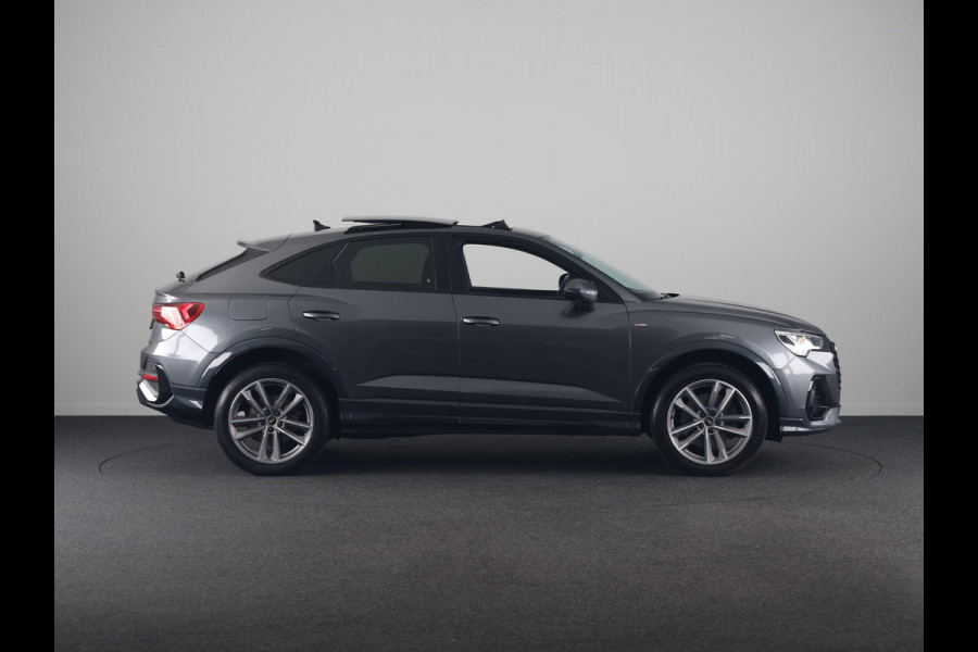 Audi Q3 Sportback 45 TFSI e S Edition 245pk | Panoramadak | Navigatie | Stoelverwarming | Afgevlakt stuurwiel | Parkeercamera
