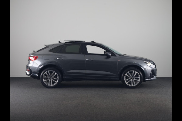 Audi Q3 Sportback 45 TFSI e S Edition 245pk | Panoramadak | Navigatie | Stoelverwarming | Afgevlakt stuurwiel | Parkeercamera