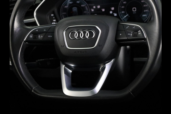 Audi Q3 Sportback 45 TFSI e S Edition 245pk | Panoramadak | Navigatie | Stoelverwarming | Afgevlakt stuurwiel | Parkeercamera
