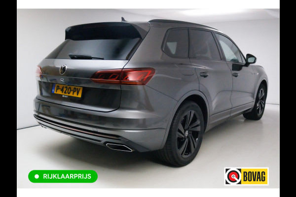Volkswagen Touareg 3.0 TSi 4MOTION R-line 462 PK | Panoramadak | Luchtvering | Leer | Travel Assist | El.verstelbare stoel met geheugen, Wegklapbare trekhaak, Stoel- stuurverwarming, Keyless, Sfeerverlichting