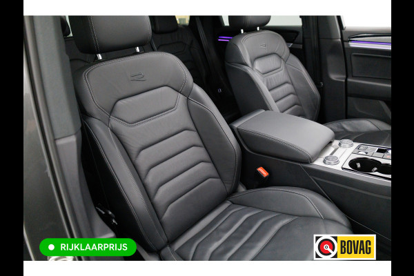 Volkswagen Touareg 3.0 TSi 4MOTION R-line 462 PK | Panoramadak | Luchtvering | Leer | Travel Assist | El.verstelbare stoel met geheugen, Wegklapbare trekhaak, Stoel- stuurverwarming, Keyless, Sfeerverlichting
