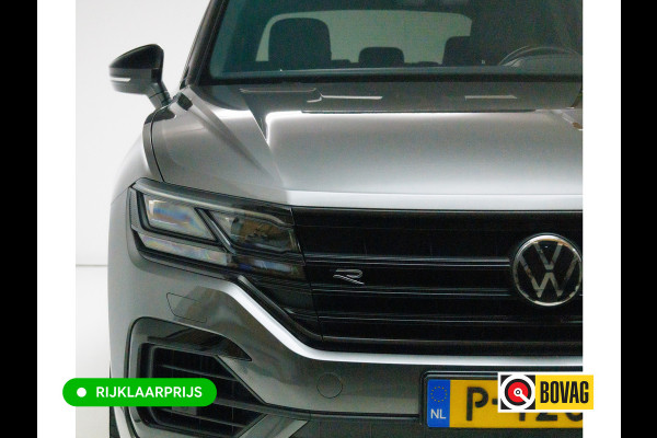 Volkswagen Touareg 3.0 TSi 4MOTION R-line 462 PK | Panoramadak | Luchtvering | Leer | Travel Assist | El.verstelbare stoel met geheugen, Wegklapbare trekhaak, Stoel- stuurverwarming, Keyless, Sfeerverlichting