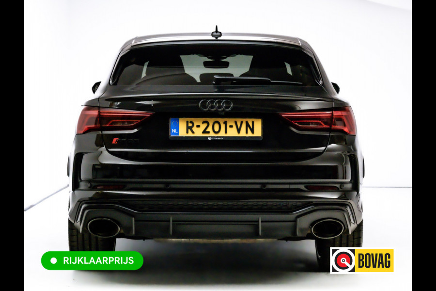 Audi RS Q3 Sportback RSQ3 2.5 TFSI Quattro | Ruitjesleer | Panoramadak | Adaptive cruise | Wegklapbare trekhaak | Sonos | Navigatie El.verstelbare stoelen met stoelverwarming, Carplay/Android auto, 360 camera, Electrische achterklep