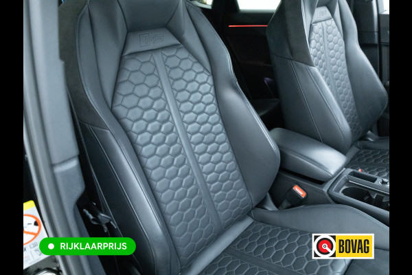 Audi RS Q3 Sportback RSQ3 2.5 TFSI Quattro | Ruitjesleer | Panoramadak | Adaptive cruise | Wegklapbare trekhaak | Sonos | Navigatie El.verstelbare stoelen met stoelverwarming, Carplay/Android auto, 360 camera, Electrische achterklep
