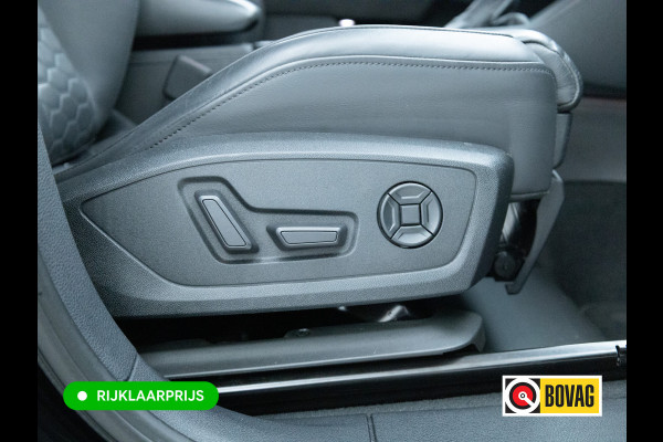 Audi RS Q3 Sportback RSQ3 2.5 TFSI Quattro | Ruitjesleer | Panoramadak | Adaptive cruise | Wegklapbare trekhaak | Sonos | Navigatie El.verstelbare stoelen met stoelverwarming, Carplay/Android auto, 360 camera, Electrische achterklep