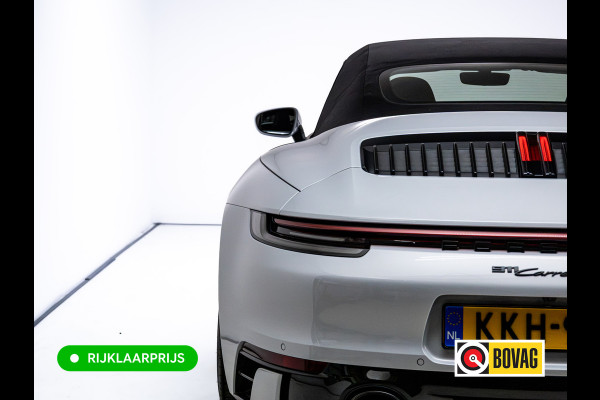Porsche 911 Cabrio 3.0 Carrera S 451 PK | Sportdesign zwart | Sportuitlaat | Sport Chrono | Stoel verw. & ventilatie | Porsche approved gara Stuurbekr. plus, PASM, PTV Plus, Kl. 3 & 5 alarm, Sportstoelen plus, Ambienteverl., Leer pakket, Ijsgrijs metallic