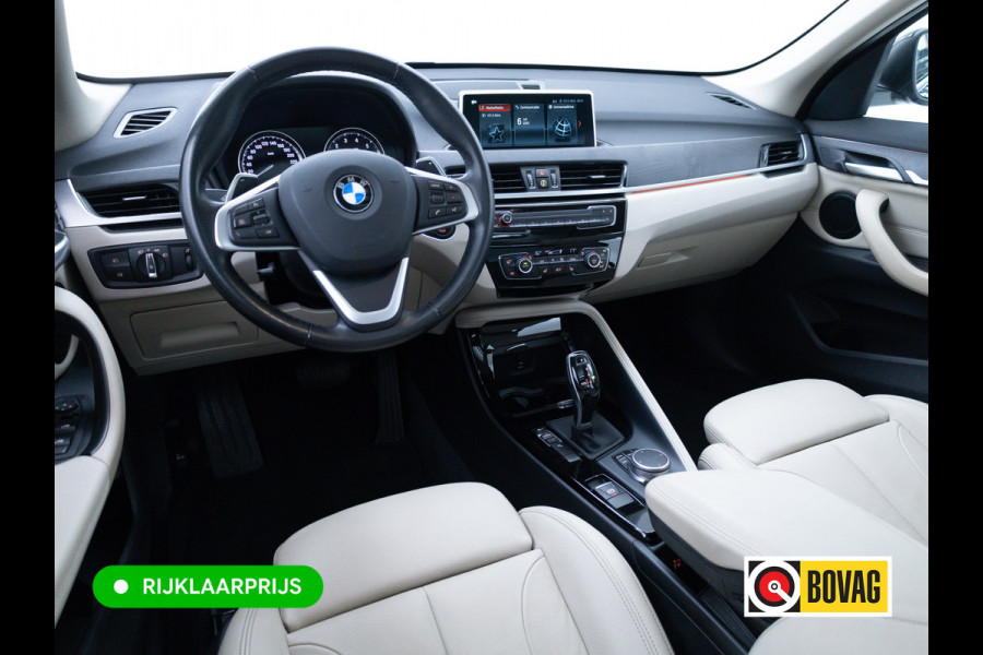 BMW X1 sDrive20i High Exec. X-Line | Afn. trekhaak | Panoramadak | Elec. verst stoel met geheugen | Camera | Elec. achterklep | Navigatie, Stoelverwarming, Headup, Climate control