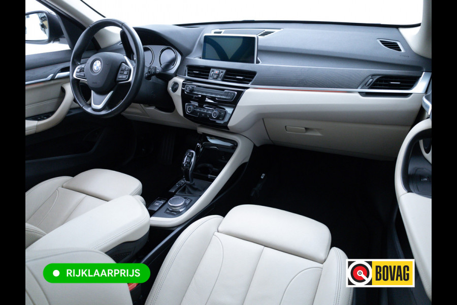 BMW X1 sDrive20i High Exec. X-Line | Afn. trekhaak | Panoramadak | Elec. verst stoel met geheugen | Camera | Elec. achterklep | Navigatie, Stoelverwarming, Headup, Climate control