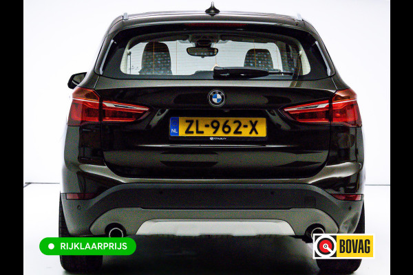 BMW X1 sDrive20i High Exec. X-Line | Afn. trekhaak | Panoramadak | Elec. verst stoel met geheugen | Camera | Elec. achterklep | Navigatie, Stoelverwarming, Headup, Climate control
