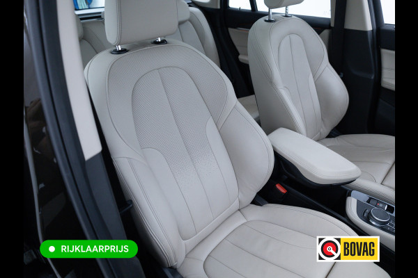 BMW X1 sDrive20i High Exec. X-Line | Afn. trekhaak | Panoramadak | Elec. verst stoel met geheugen | Camera | Elec. achterklep | Navigatie, Stoelverwarming, Headup, Climate control
