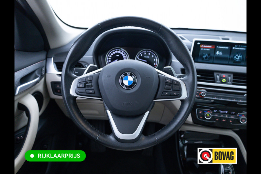 BMW X1 sDrive20i High Exec. X-Line | Afn. trekhaak | Panoramadak | Elec. verst stoel met geheugen | Camera | Elec. achterklep | Navigatie, Stoelverwarming, Headup, Climate control