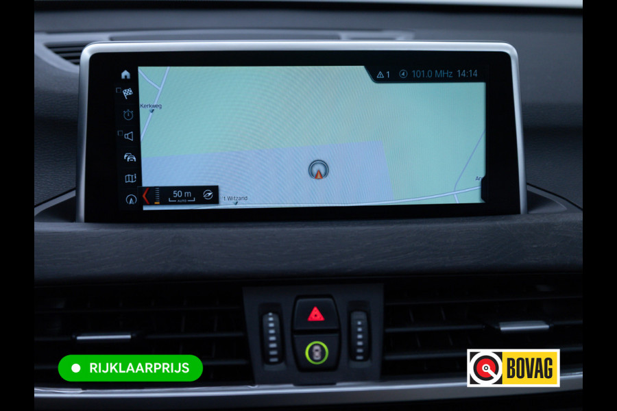 BMW X1 sDrive20i High Exec. X-Line | Afn. trekhaak | Panoramadak | Elec. verst stoel met geheugen | Camera | Elec. achterklep | Navigatie, Stoelverwarming, Headup, Climate control