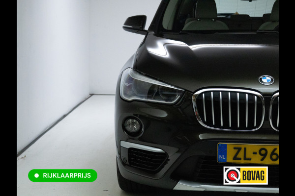 BMW X1 sDrive20i High Exec. X-Line | Afn. trekhaak | Panoramadak | Elec. verst stoel met geheugen | Camera | Elec. achterklep | Navigatie, Stoelverwarming, Headup, Climate control