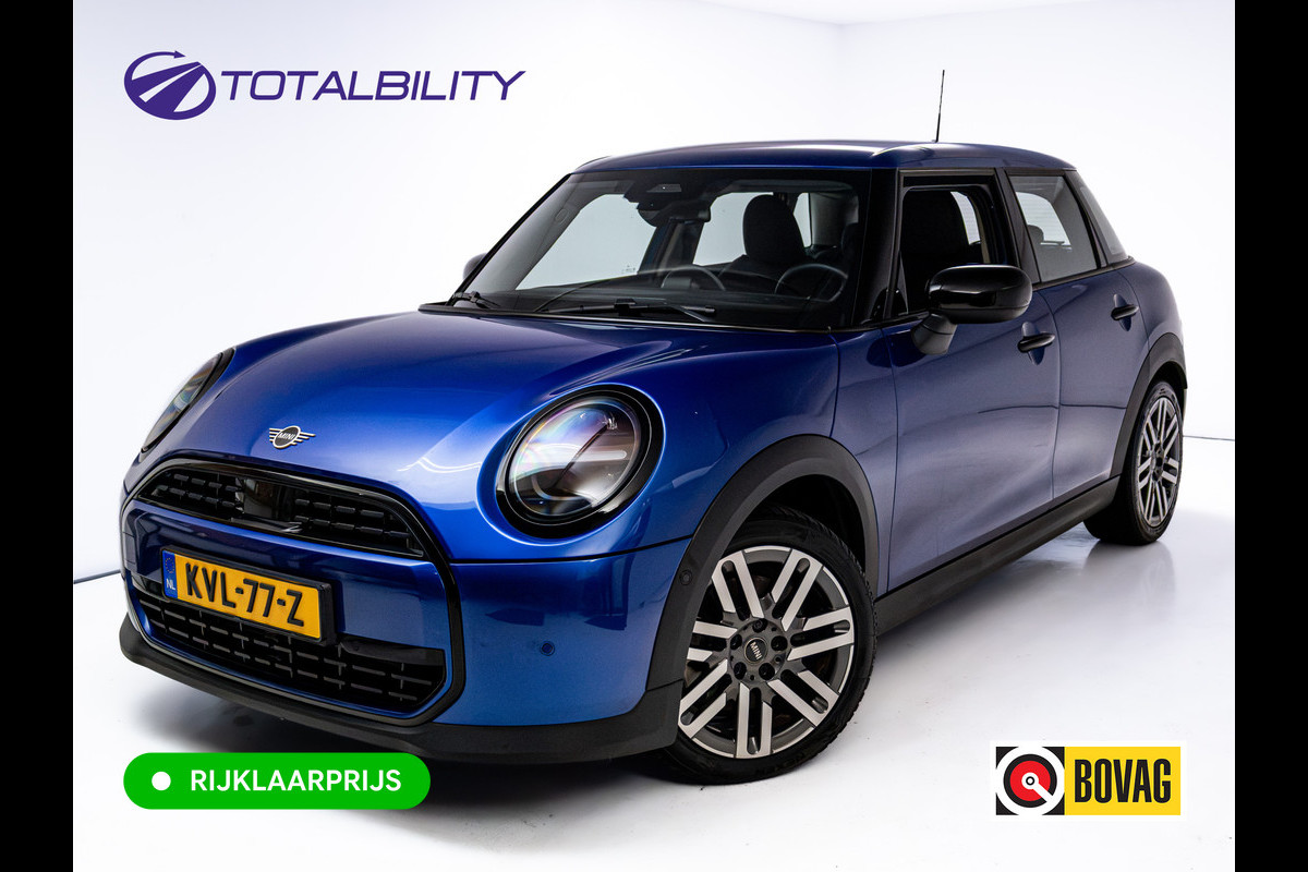 MINI 5-deurs 1.5 Cooper C Black 5 drs. | Stoel- & Stuurverw. | Leer | Cruise | Camera | Navigatie | App. connect | 17"LMV | All season banden, Draadloze tel. lader, Led, DAB