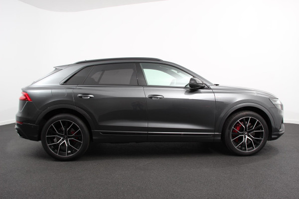Audi Q8 55 TFSI e PHEV quattro Pro Line S-Line 3* S-Line Leder B&O Trekhaak Elektrisch Luchtvering Led Dab Led Blackpack Stoelverwarming Stoelverkoeling Camera